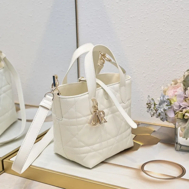 Dior Shopping Bags-117 - Image 8