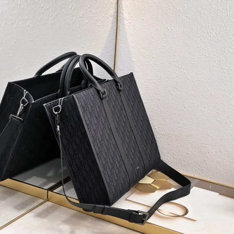 Alternative view of Dior Shopping Bags-123