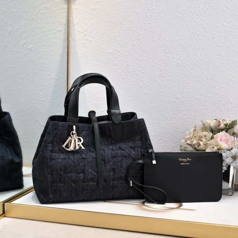 Dior Shopping Bags-126