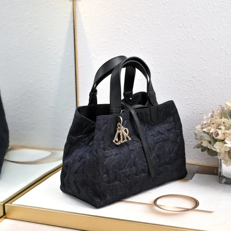 Dior Shopping Bags-126 - Image 4