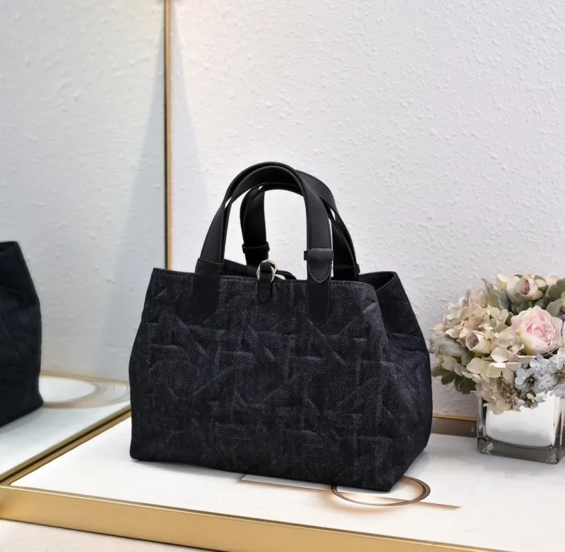 Dior Shopping Bags-126 - Image 5