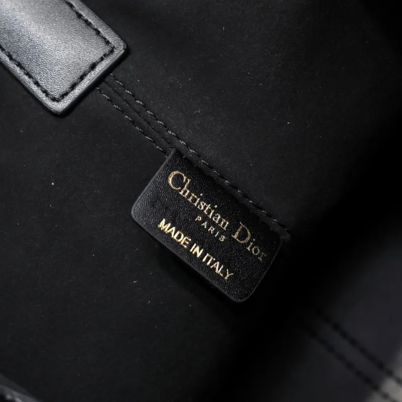 Dior Shopping Bags-127 - Image 9