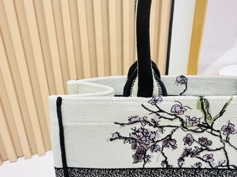 Dior Shopping Bags-129 - Image 6
