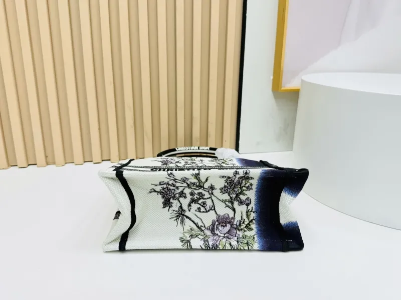 Dior Shopping Bags-130 - Image 8