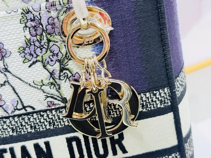 Dior Shopping Bags-131 - Image 5
