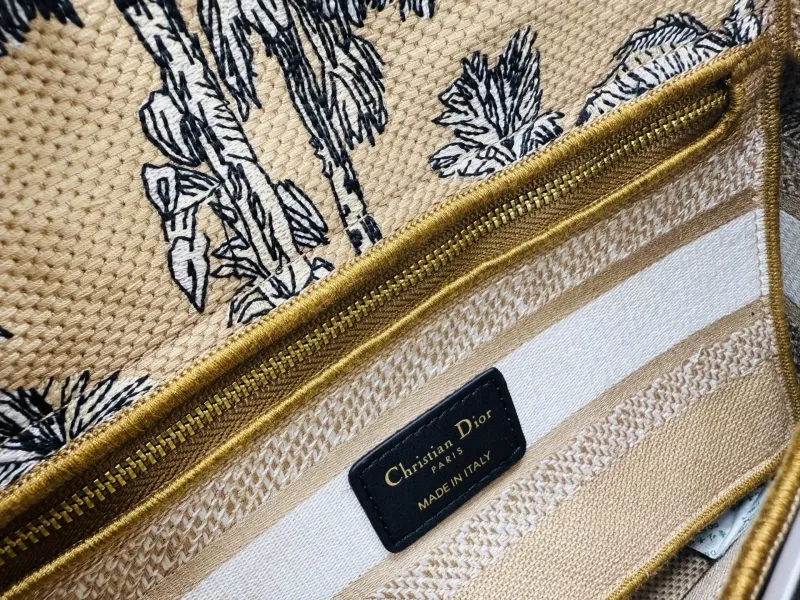 Dior Shopping Bags-132 - Image 8