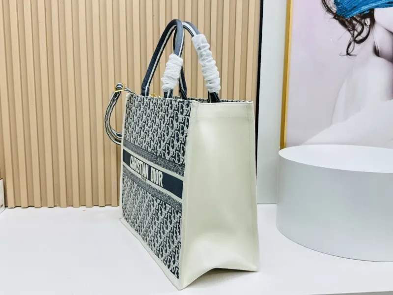 Dior Shopping Bags-133 - Image 3