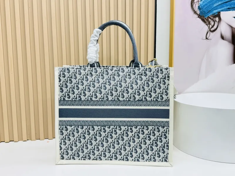 Dior Shopping Bags-133 - Image 5