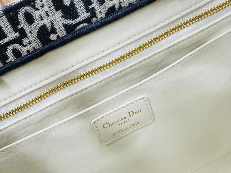 Dior Shopping Bags-133 - Image 8