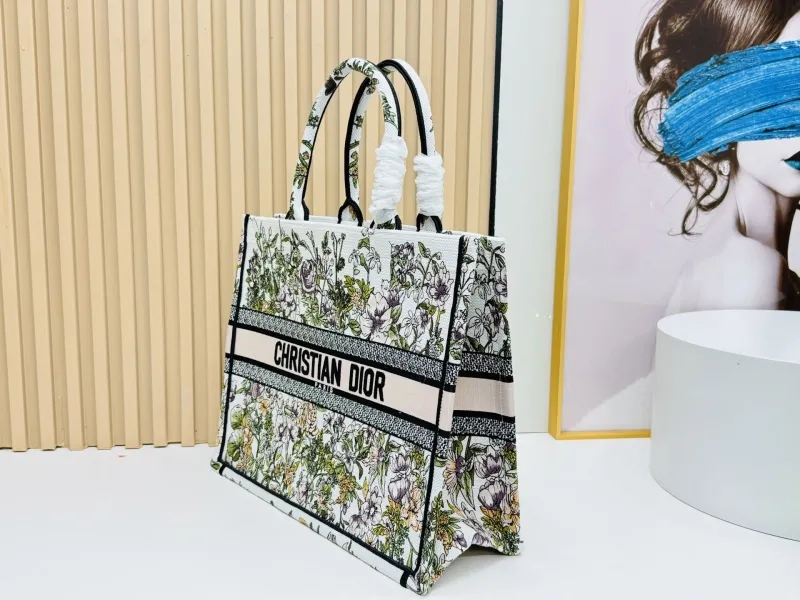 Dior Shopping Bags-136 - Image 3