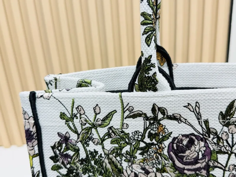 Dior Shopping Bags-136 - Image 6