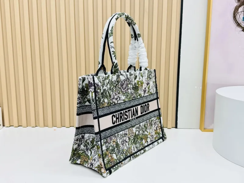 Dior Shopping Bags-137 - Image 3