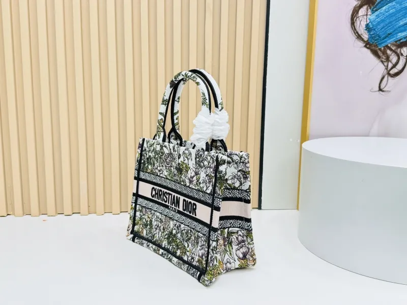 Dior Shopping Bags-138 - Image 3
