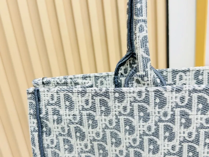Dior Shopping Bags-139 - Image 5