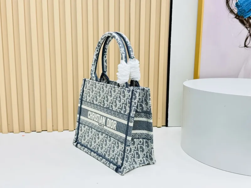 Dior Shopping Bags-141 - Image 3