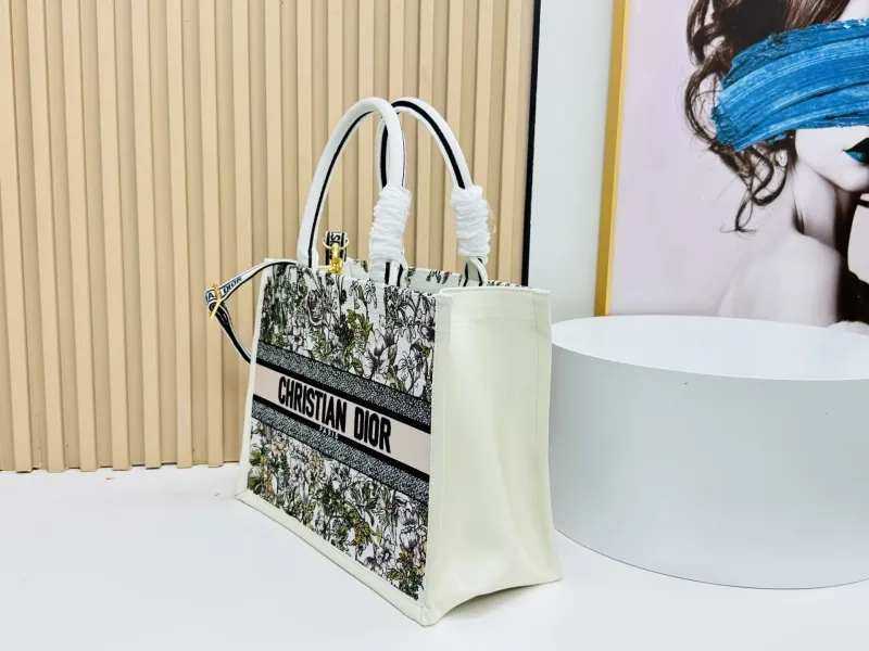 Dior Shopping Bags-144 - Image 3