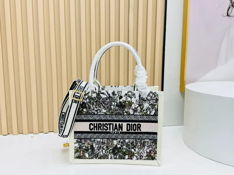 Dior Shopping Bags-145