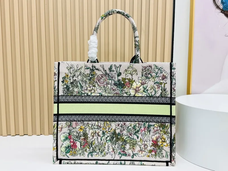 Dior Shopping Bags-146 - Image 4