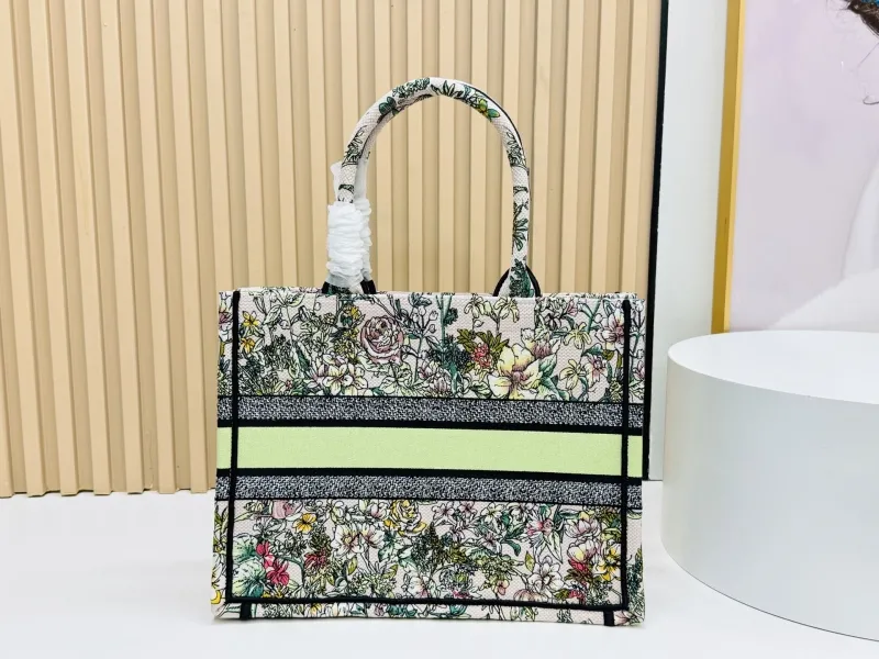 Dior Shopping Bags-147 - Image 4