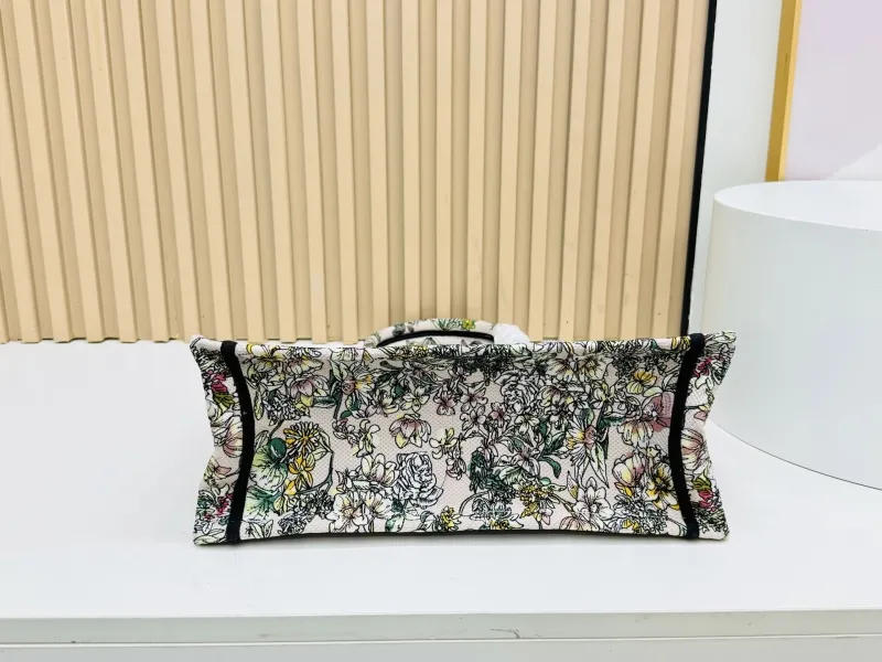 Dior Shopping Bags-147 - Image 7