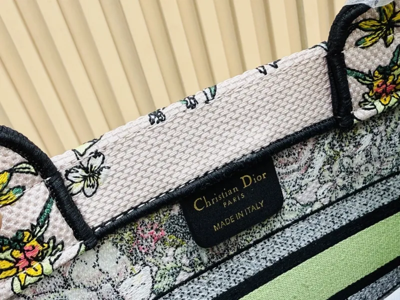 Dior Shopping Bags-148 - Image 8