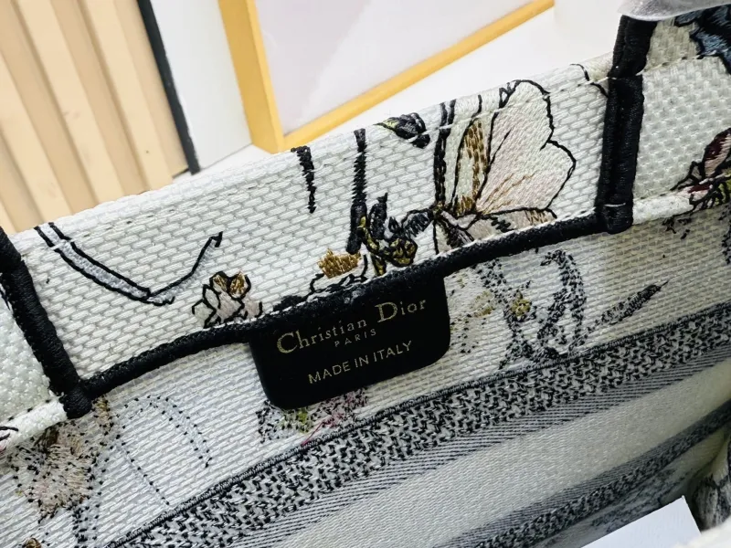 Dior Shopping Bags-151 - Image 7