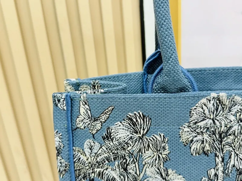 Dior Shopping Bags-153 - Image 5