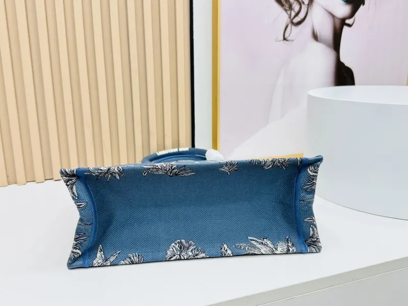 Dior Shopping Bags-153 - Image 7