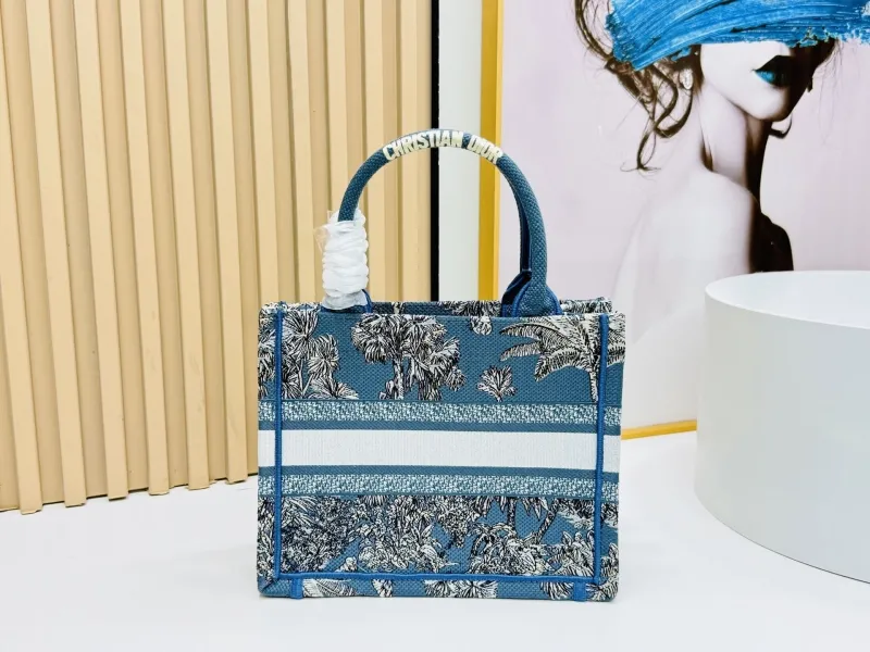 Dior Shopping Bags-154 - Image 4