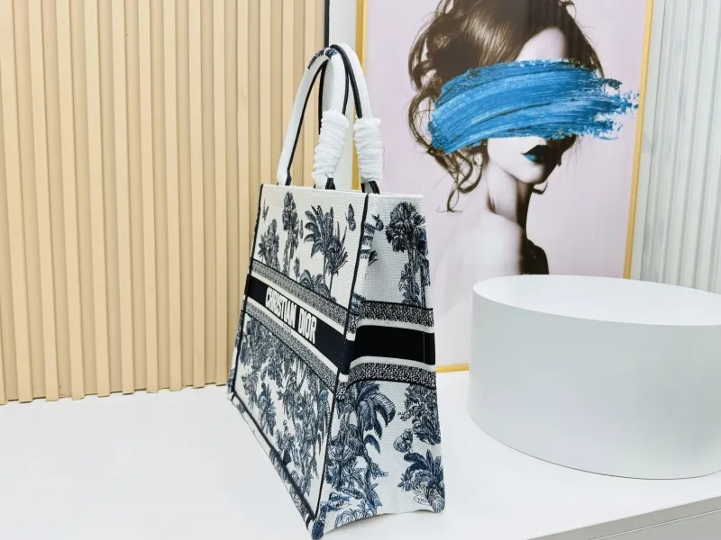 Dior Shopping Bags-155 - Image 3