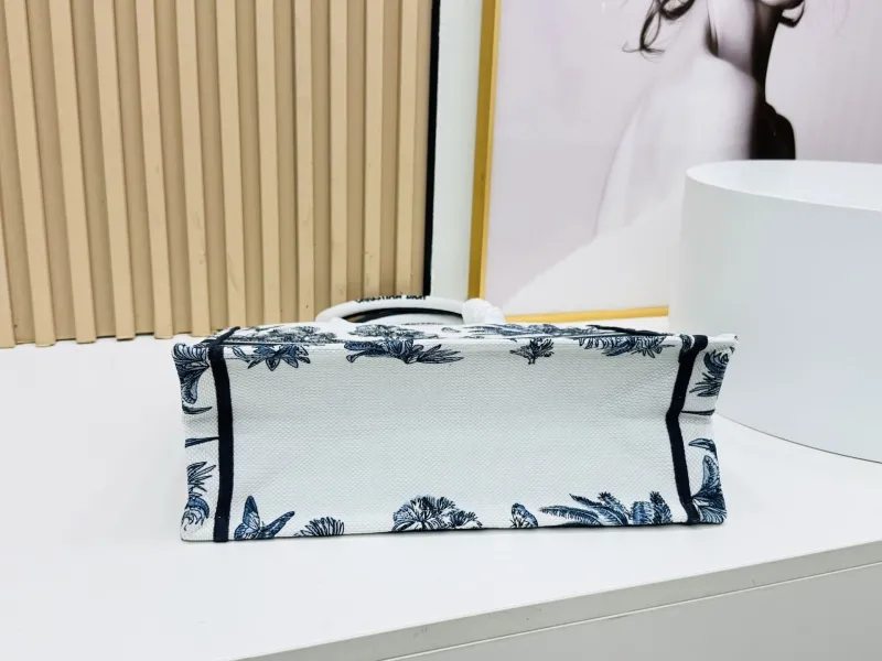 Dior Shopping Bags-155 - Image 7