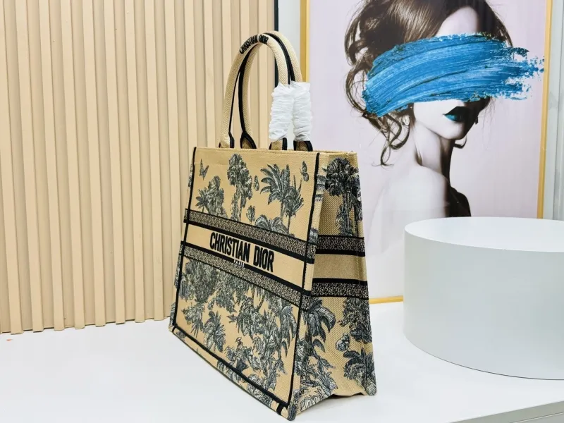 Dior Shopping Bags-160 - Image 3