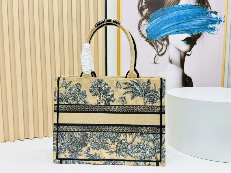 Dior Shopping Bags-161 - Image 4