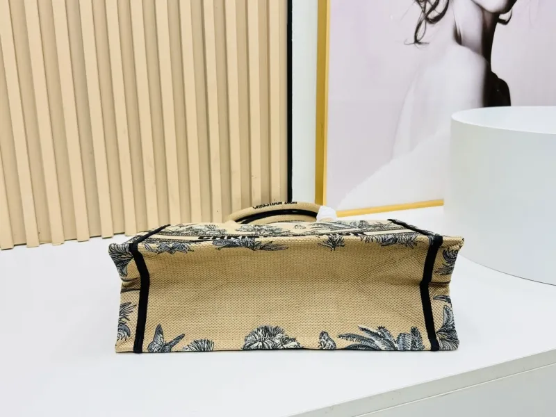 Dior Shopping Bags-161 - Image 7