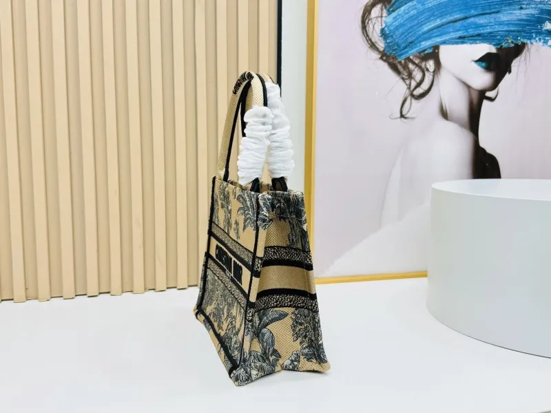 Dior Shopping Bags-162 - Image 3