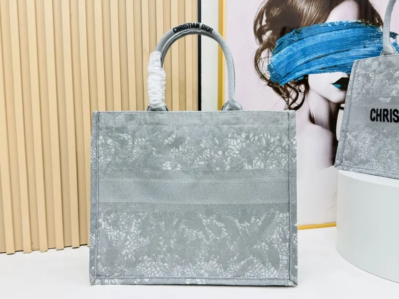 Dior Shopping Bags-163 - Image 4
