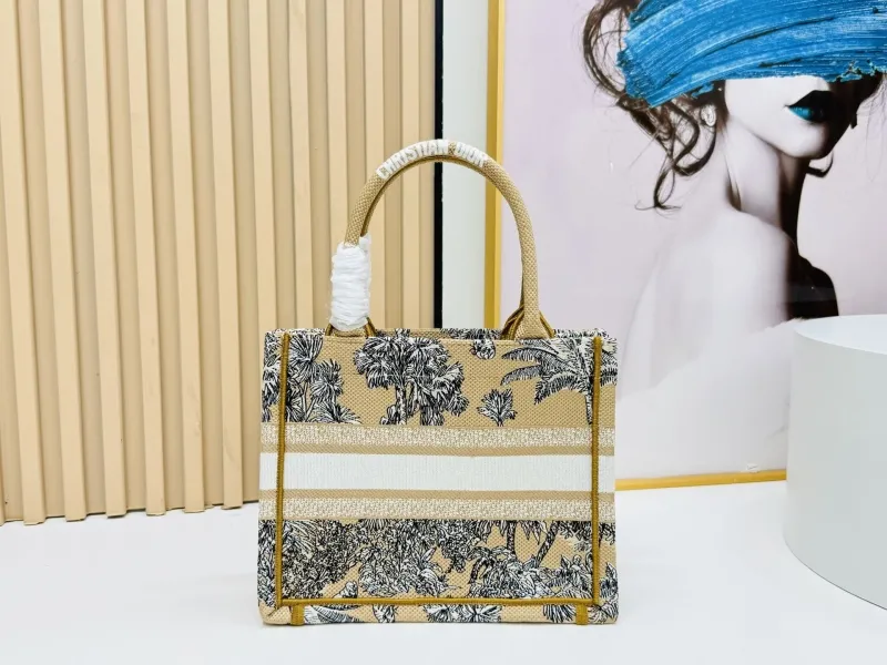 Dior Shopping Bags-171 - Image 4