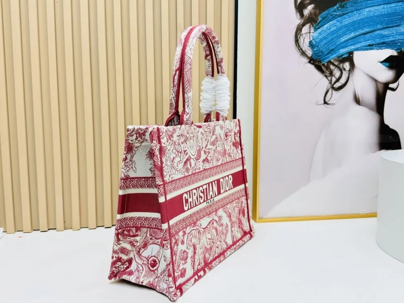 Alternative view of Dior Shopping Bags-173