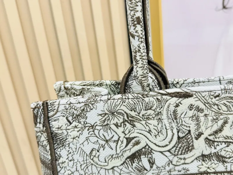 Dior Shopping Bags-176 - Image 5