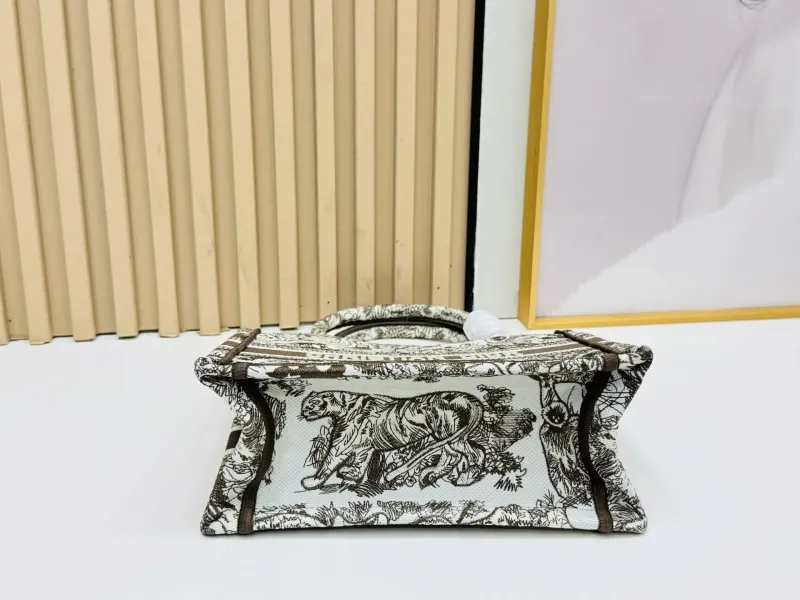 Dior Shopping Bags-177 - Image 7