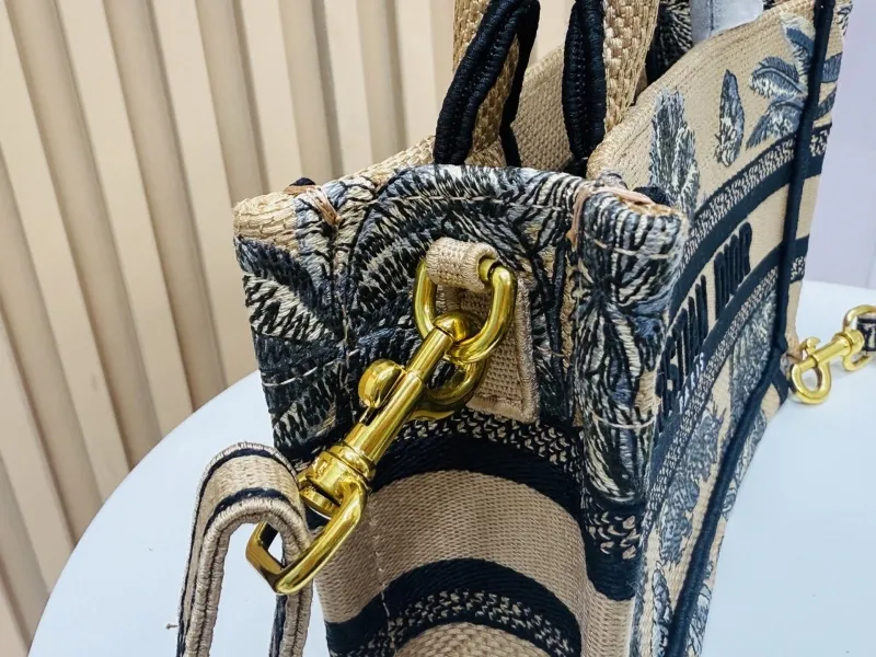 Dior Shopping Bags-182 - Image 5