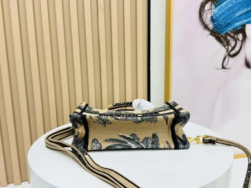 Dior Shopping Bags-182 - Image 7