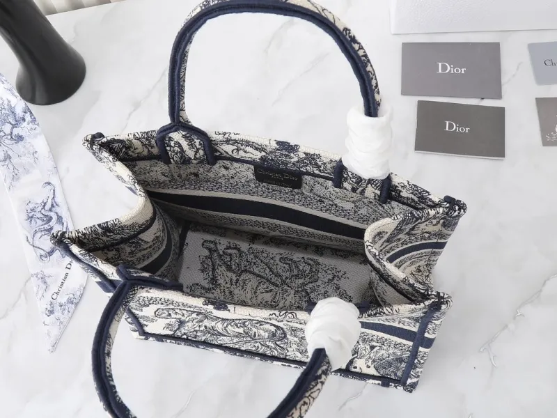 Dior Shopping Bags-185 - Image 8