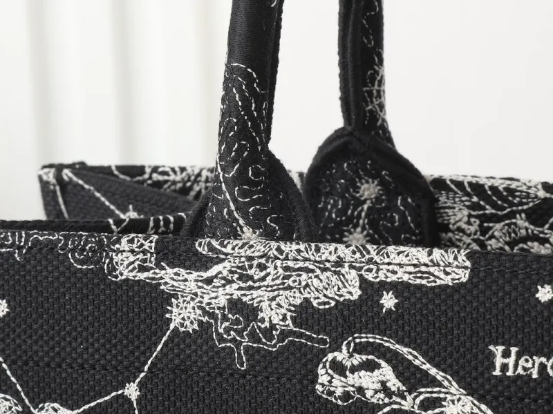 Dior Shopping Bags-187 - Image 5