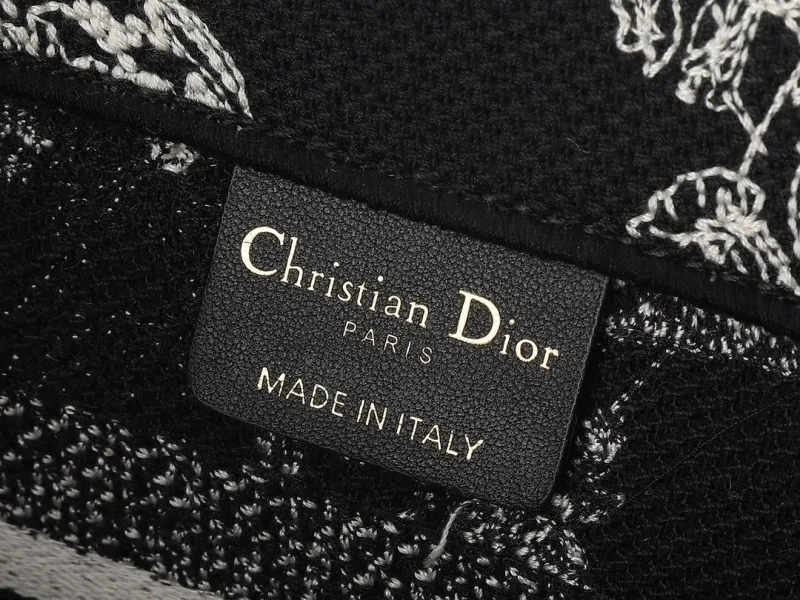 Dior Shopping Bags-188 - Image 9