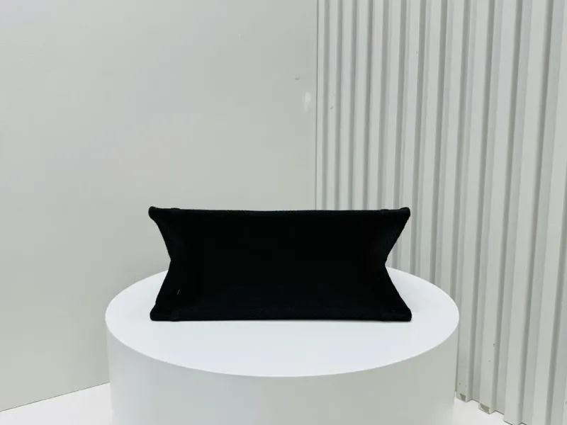 Dior Shopping Bags-191 - Image 6