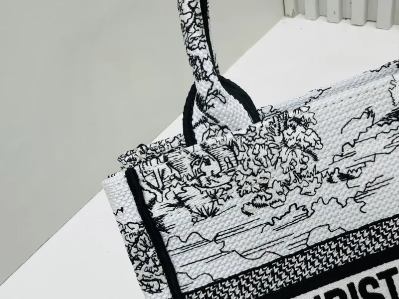 Dior Shopping Bags-201 - Image 6