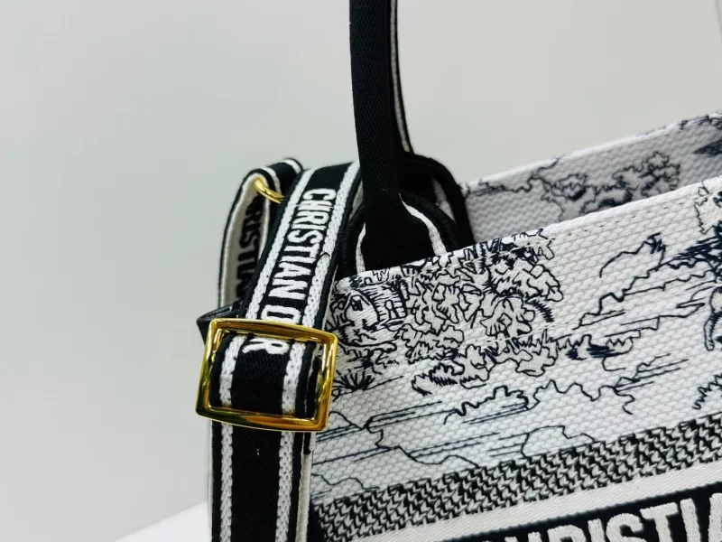 Dior Shopping Bags-202 - Image 5