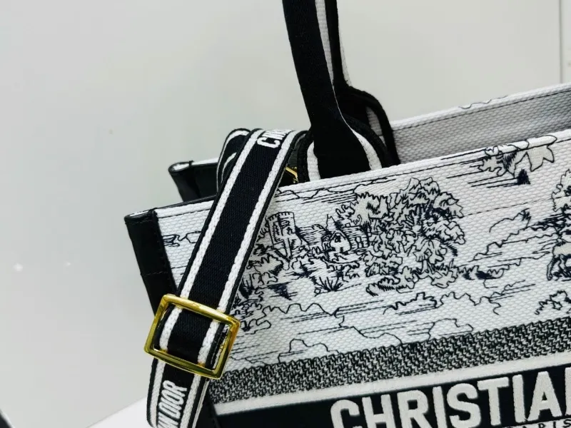 Dior Shopping Bags-203 - Image 5