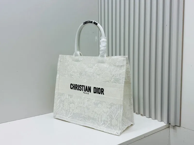 Dior Shopping Bags-205 - Image 3